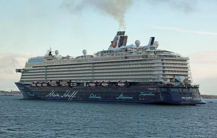 TUI вышел из Hapag-Lloyd